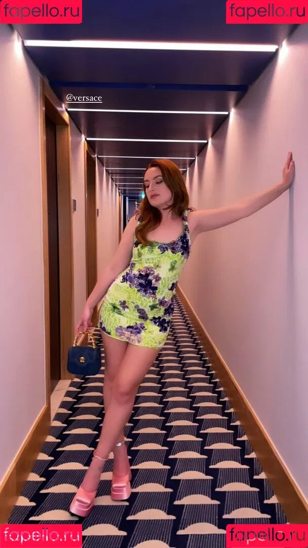 Amelia Dimoldenberg Onlyfans Photo Gallery 