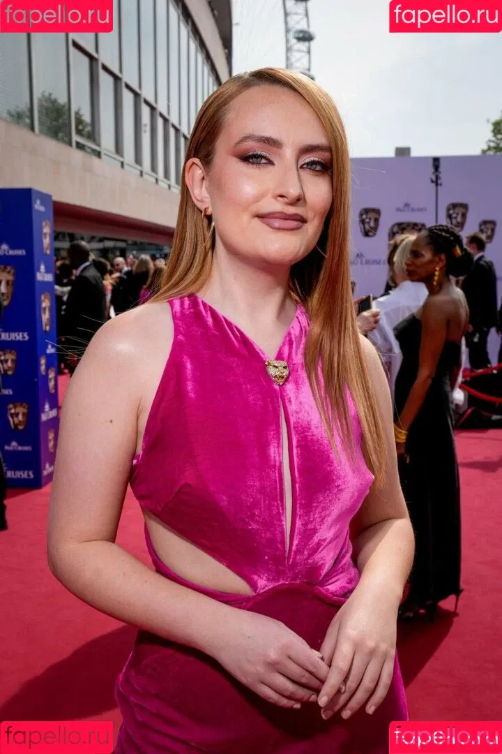 Amelia Dimoldenberg Onlyfans Photo Gallery 