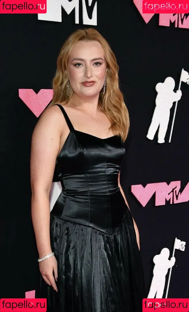 Amelia Dimoldenberg Onlyfans Photo Gallery 