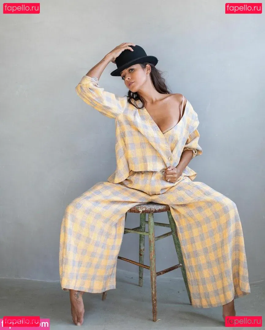 Dania Ramirez Onlyfans Photo Gallery 