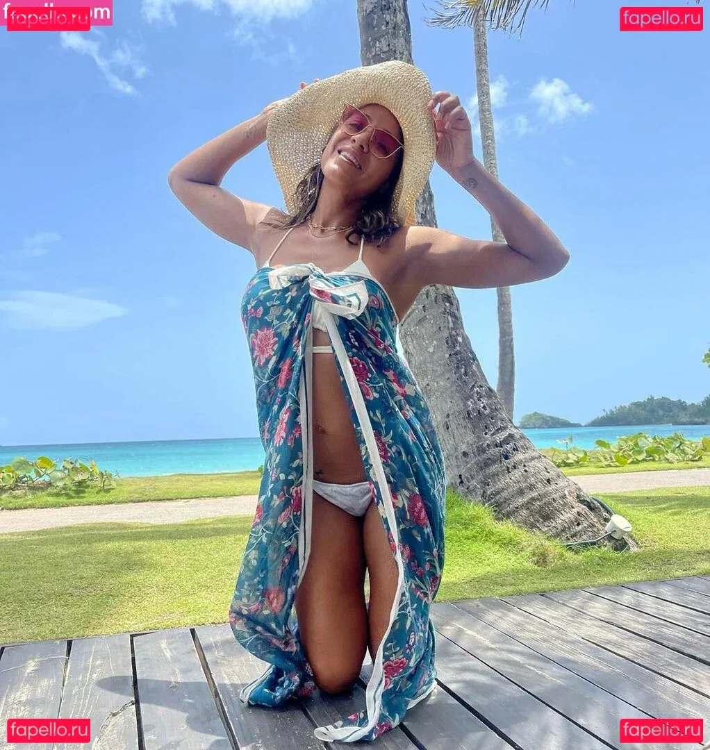 Dania Ramirez Onlyfans Photo Gallery 