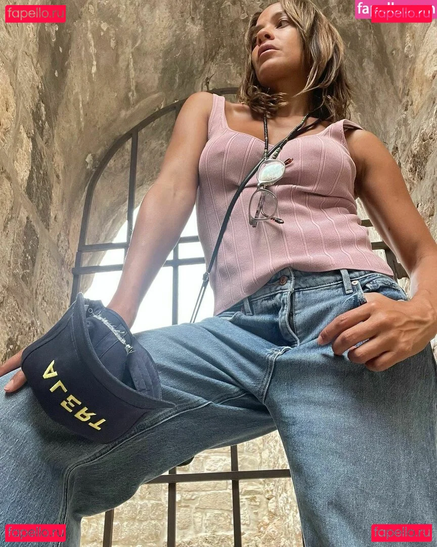 Dania Ramirez Onlyfans Photo Gallery 