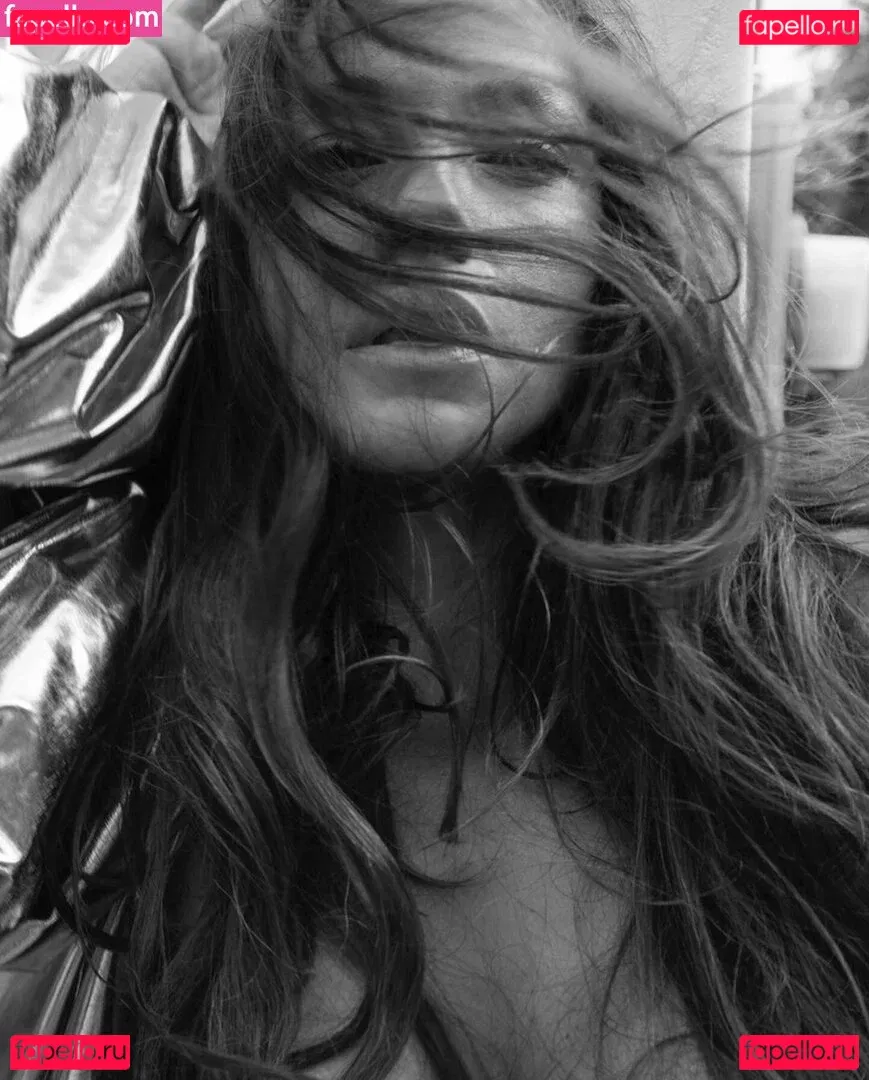 Dania Ramirez Onlyfans Photo Gallery 