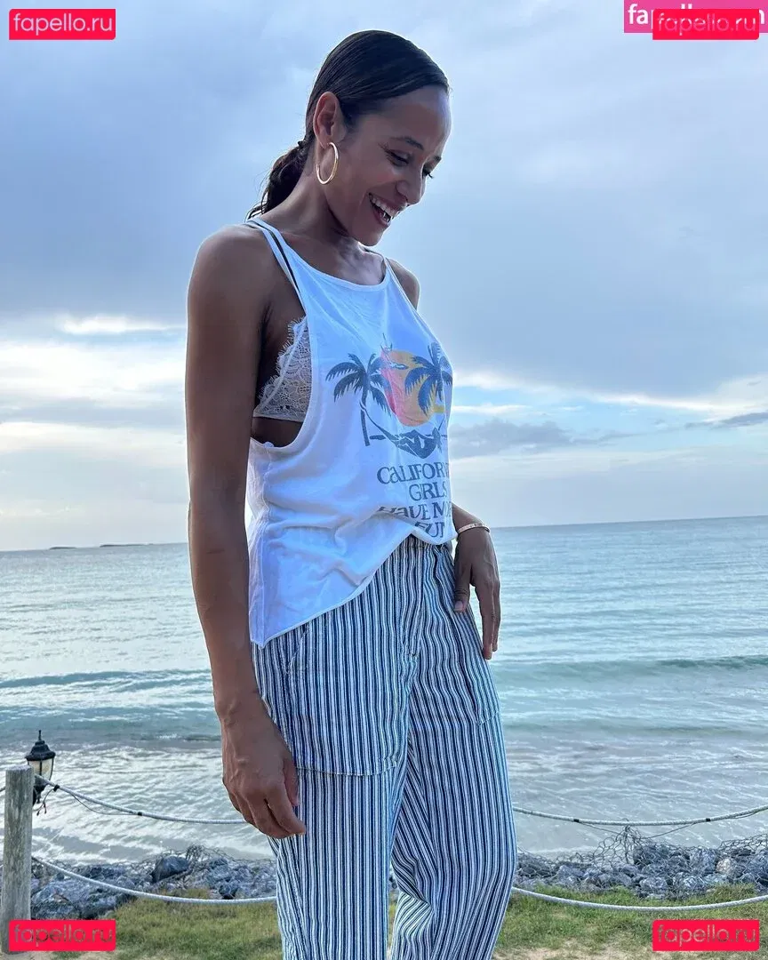 Dania Ramirez Onlyfans Photo Gallery 