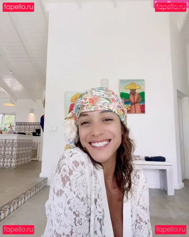 Dania Ramirez Onlyfans Photo Gallery 