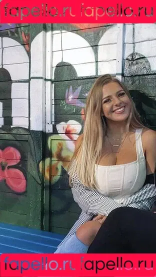 Chloe Ilsley Onlyfans Photo Gallery 
