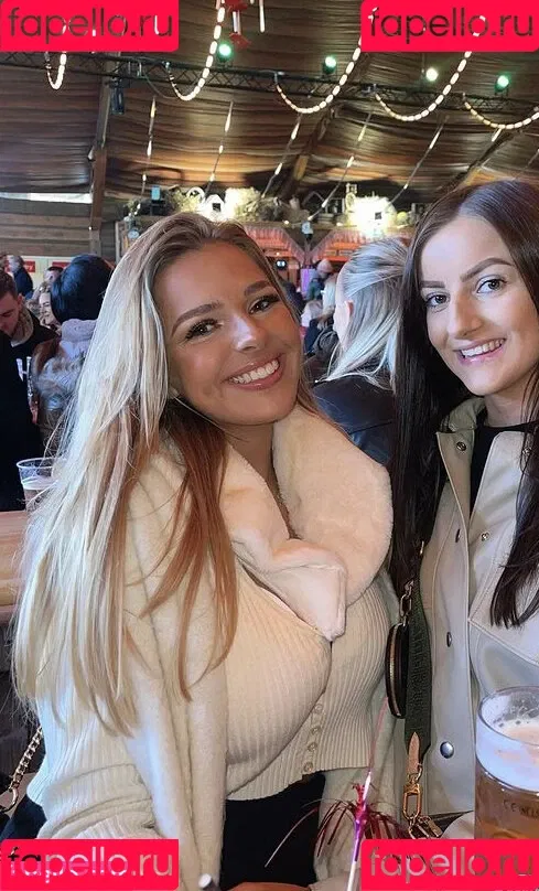 Chloe Ilsley Onlyfans Photo Gallery 
