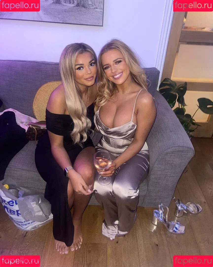 Chloe Ilsley Onlyfans Photo Gallery 