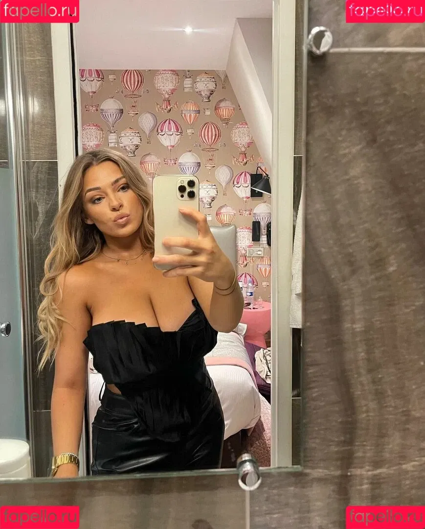 Chloe Ilsley Onlyfans Photo Gallery 
