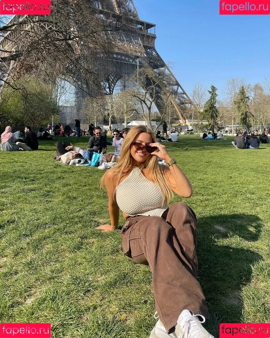 Chloe Ilsley Onlyfans Photo Gallery 
