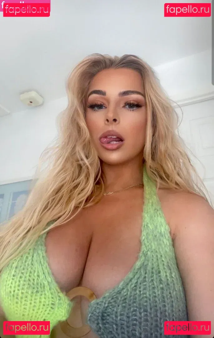 Chloe Ilsley Onlyfans Photo Gallery 