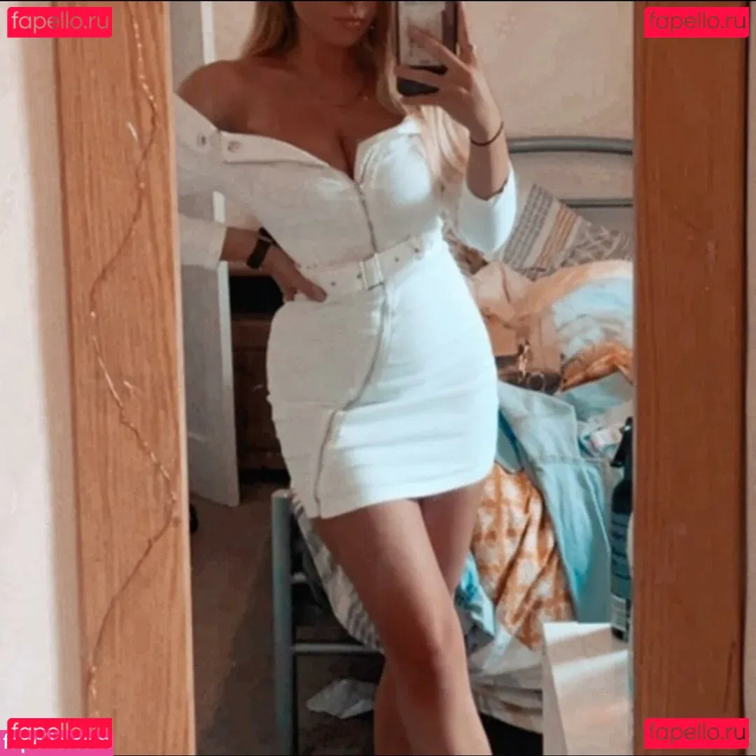 Chloe Ilsley Onlyfans Photo Gallery 