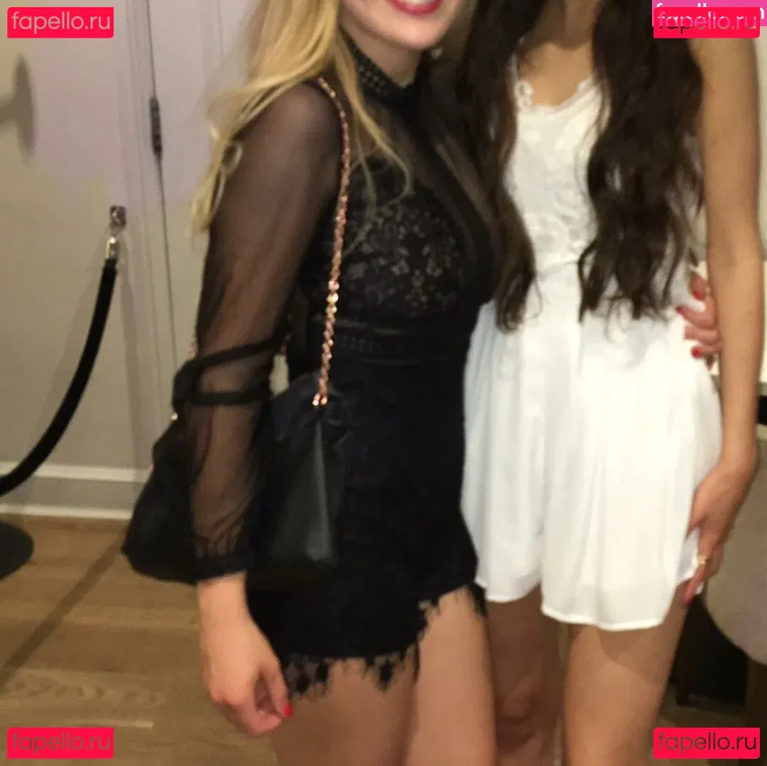 Chloe Ilsley Onlyfans Photo Gallery 