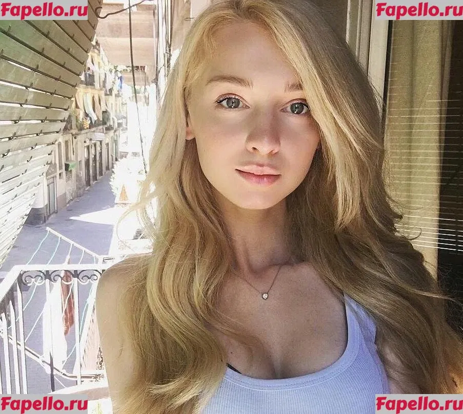 Anna Tsaralunga Onlyfans Photo Gallery 