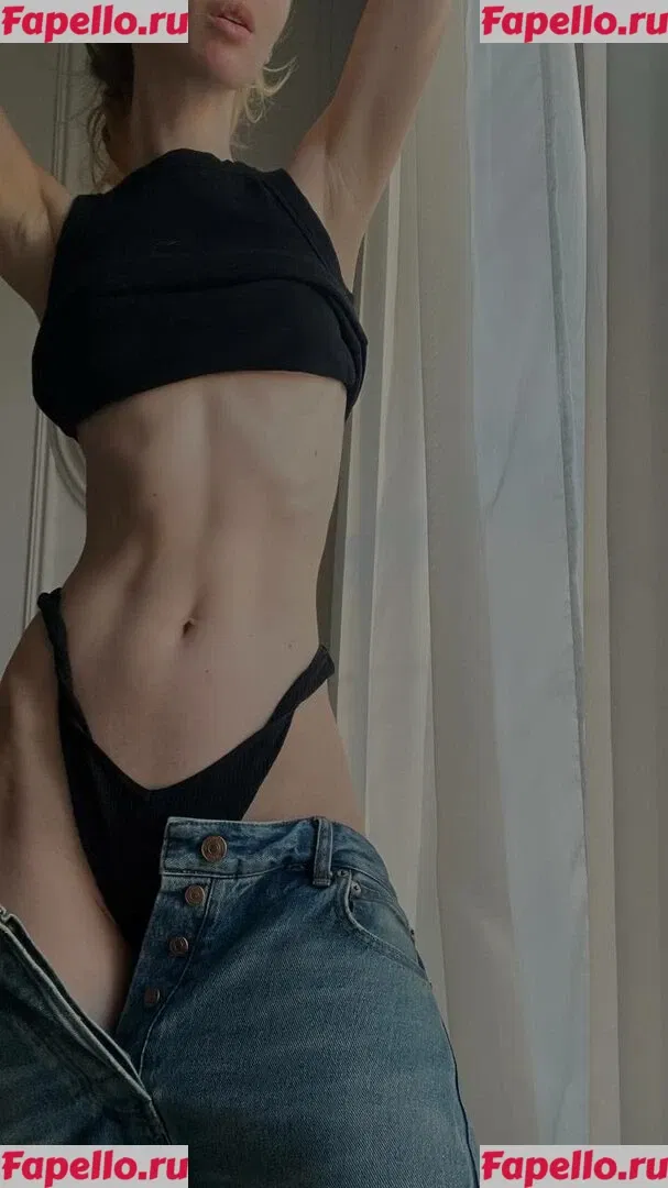 Anna Tsaralunga Onlyfans Photo Gallery 