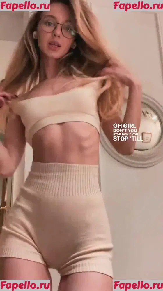 Anna Tsaralunga Onlyfans Photo Gallery 