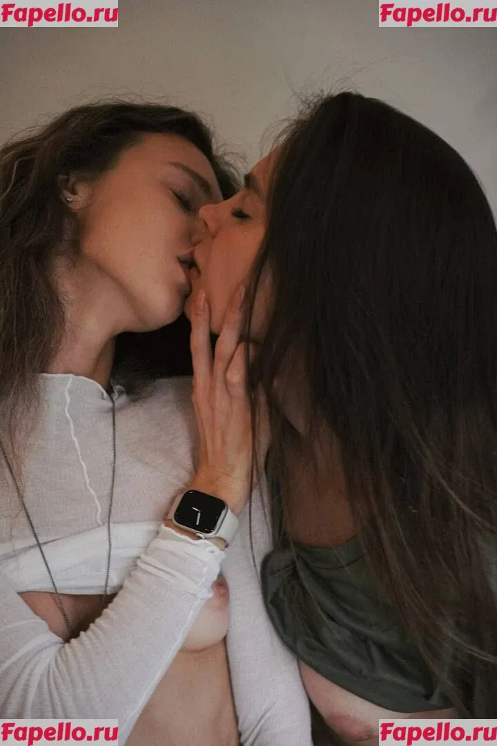 Anna Tsaralunga Onlyfans Photo Gallery 