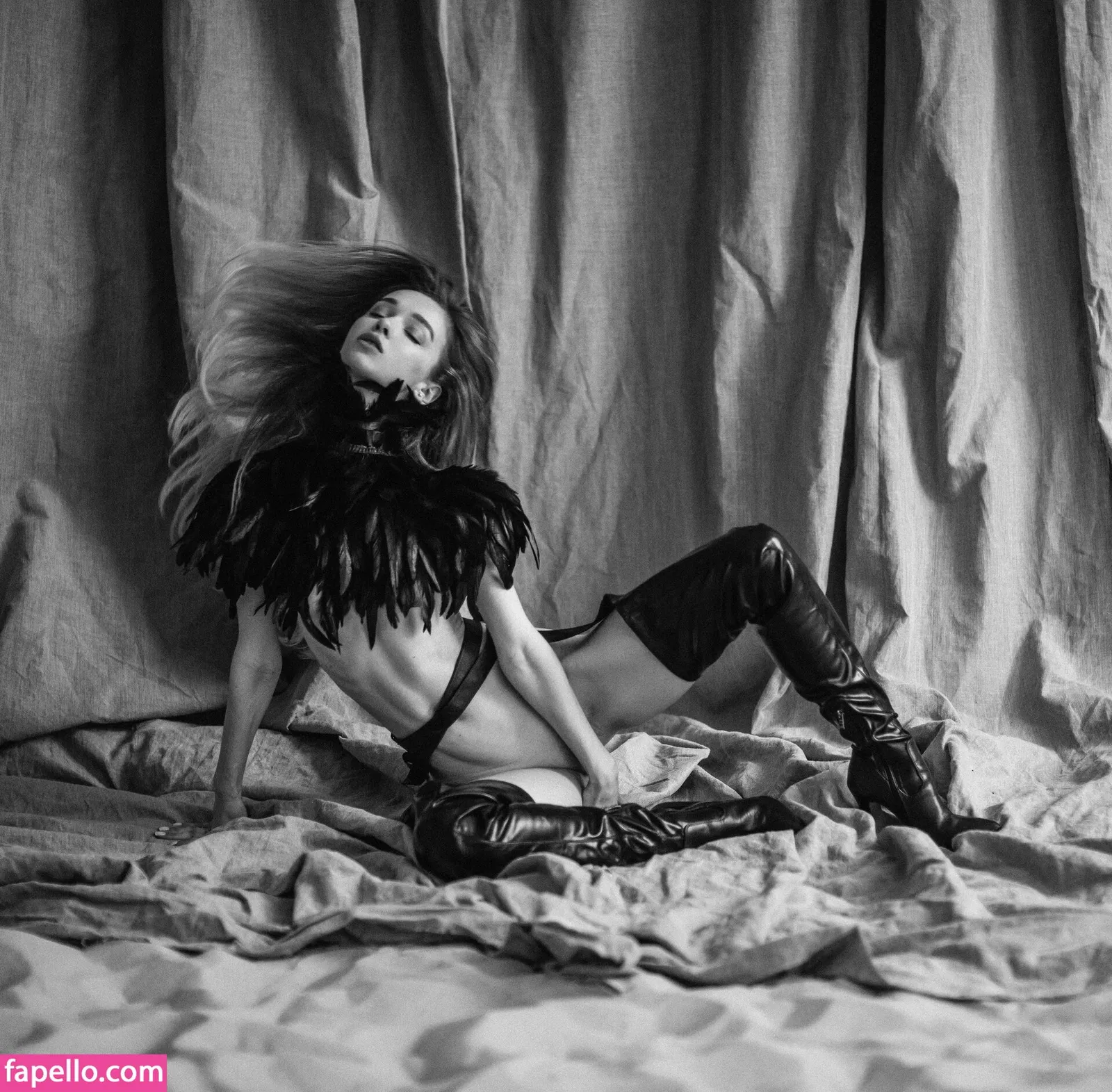 Anna Tsaralunga Onlyfans Photo Gallery 