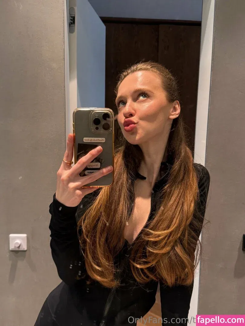 Anna Tsaralunga Onlyfans Photo Gallery 