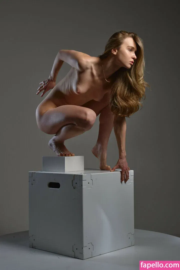 Anna Tsaralunga Onlyfans Photo Gallery 