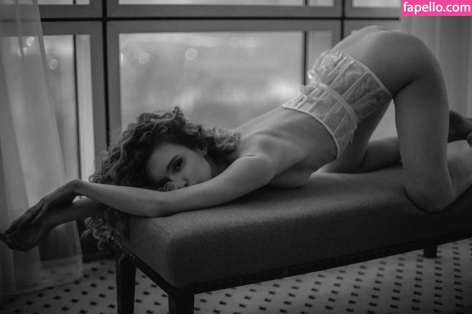 Anna Tsaralunga Onlyfans Photo Gallery 