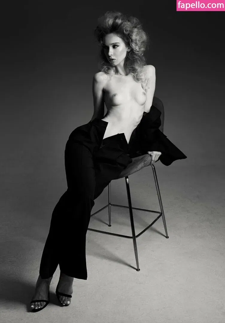 Anna Tsaralunga Onlyfans Photo Gallery 