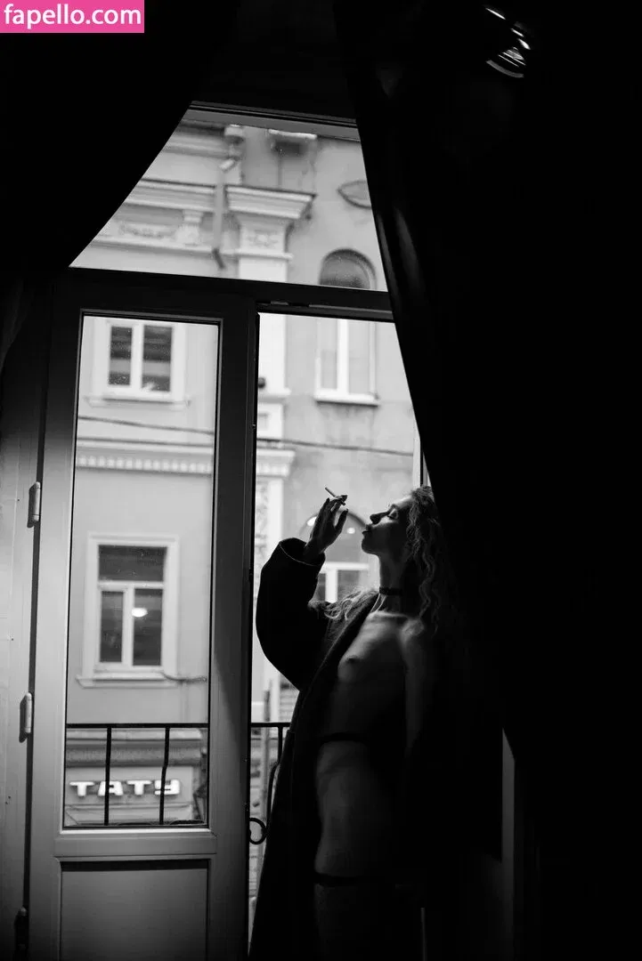 Anna Tsaralunga Onlyfans Photo Gallery 