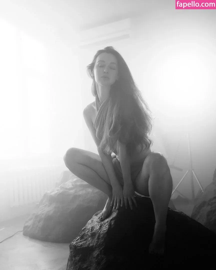 Anna Tsaralunga Onlyfans Photo Gallery 