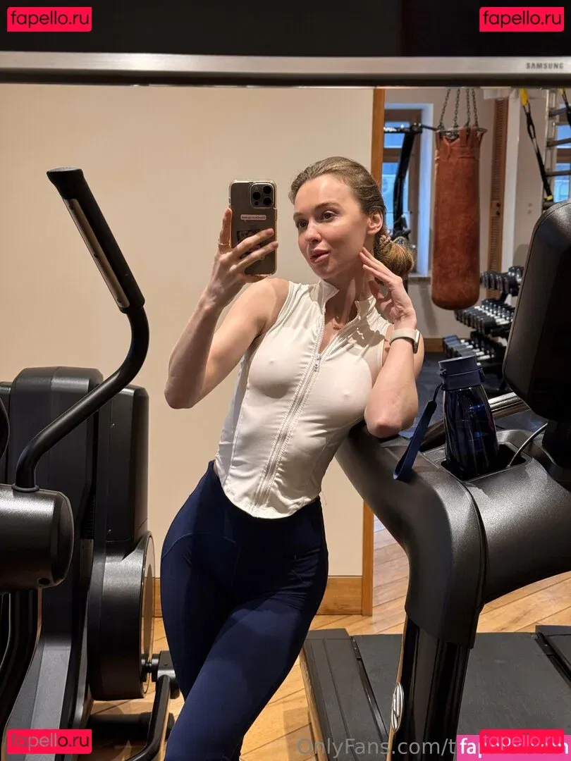 Anna Tsaralunga Onlyfans Photo Gallery 