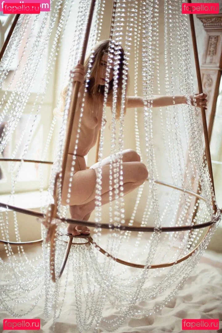 Anna Tsaralunga Onlyfans Photo Gallery 