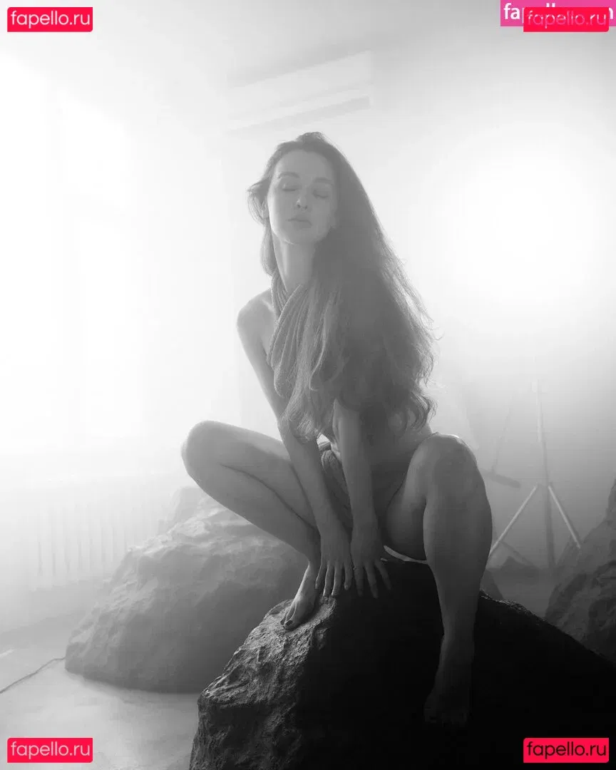 Anna Tsaralunga Onlyfans Photo Gallery 