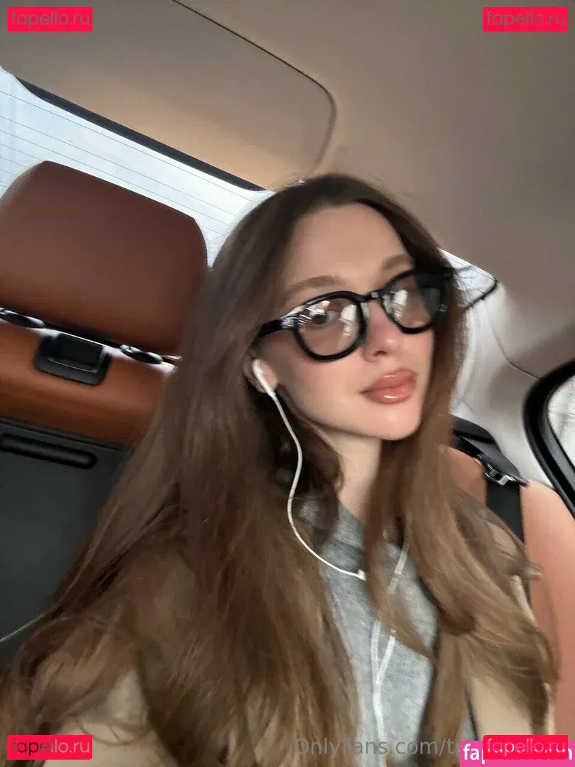 Anna Tsaralunga Onlyfans Photo Gallery 