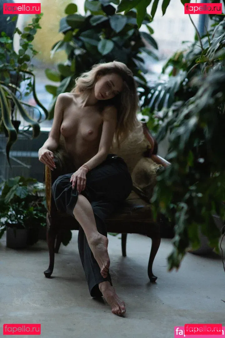 Anna Tsaralunga Onlyfans Photo Gallery 