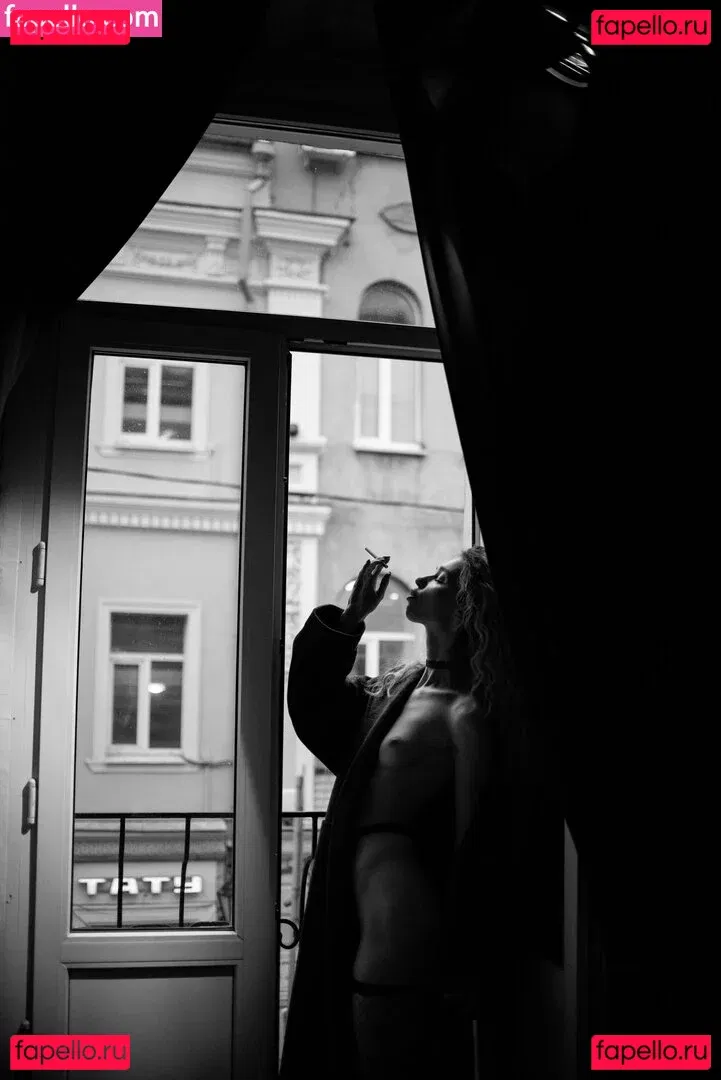 Anna Tsaralunga Onlyfans Photo Gallery 