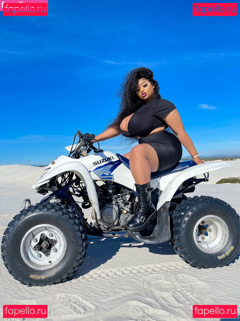 Kim Tiddies Onlyfans Photo Gallery 