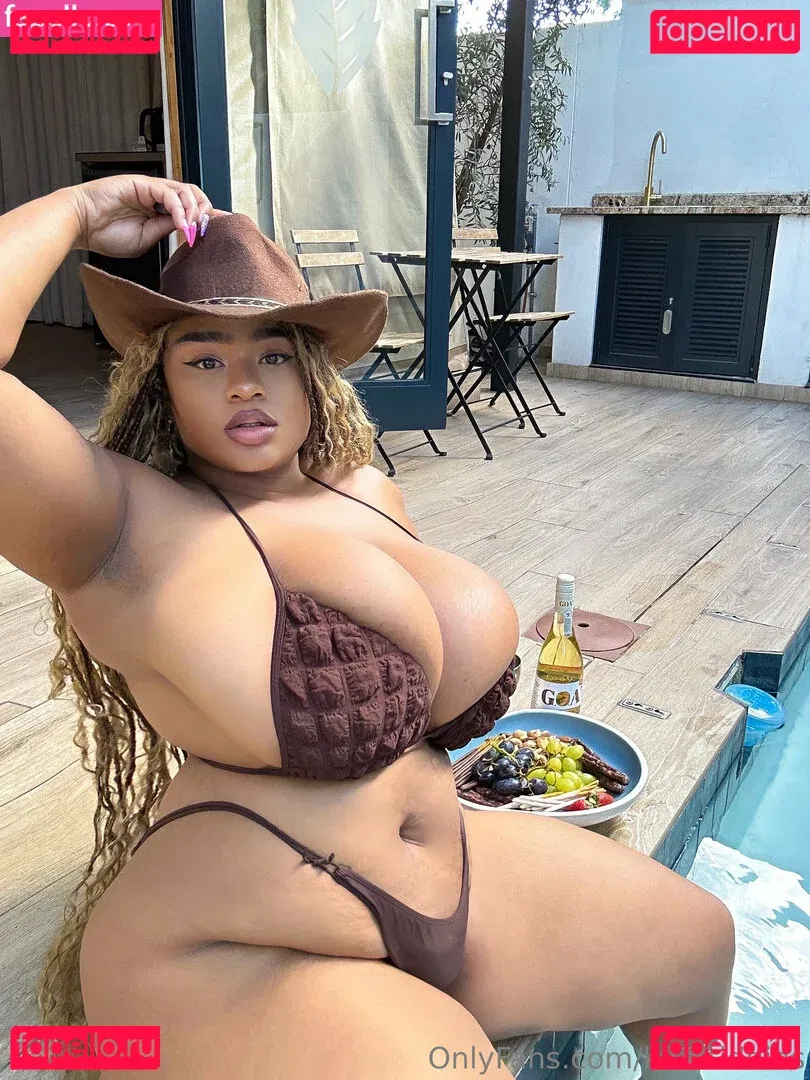 Kim Tiddies Onlyfans Photo Gallery 