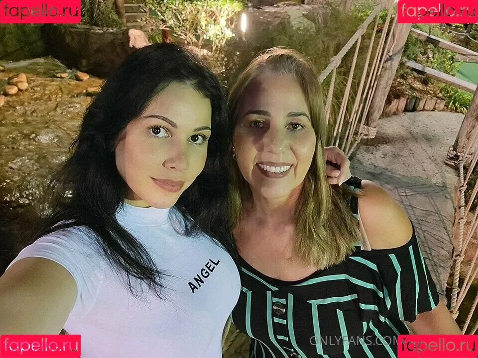 MissBella Onlyfans Photo Gallery 