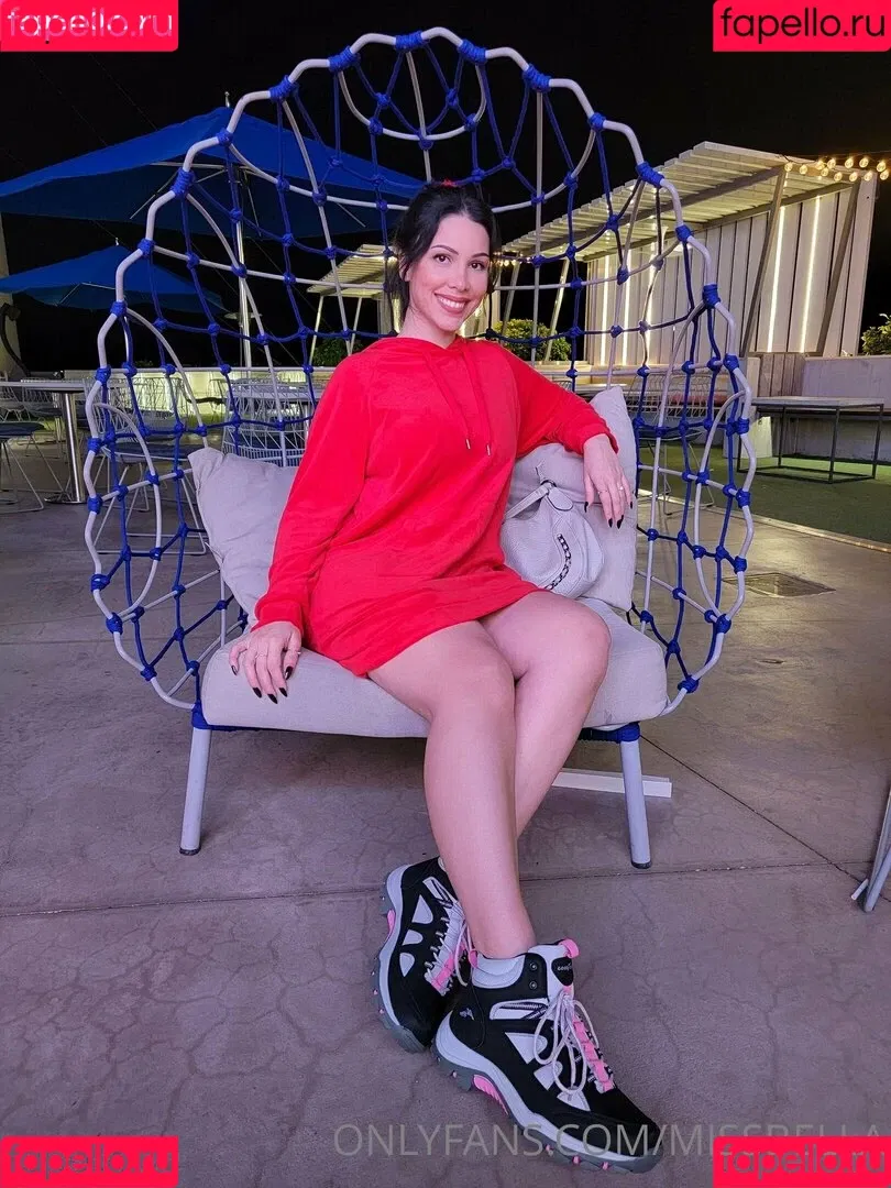 MissBella Onlyfans Photo Gallery 