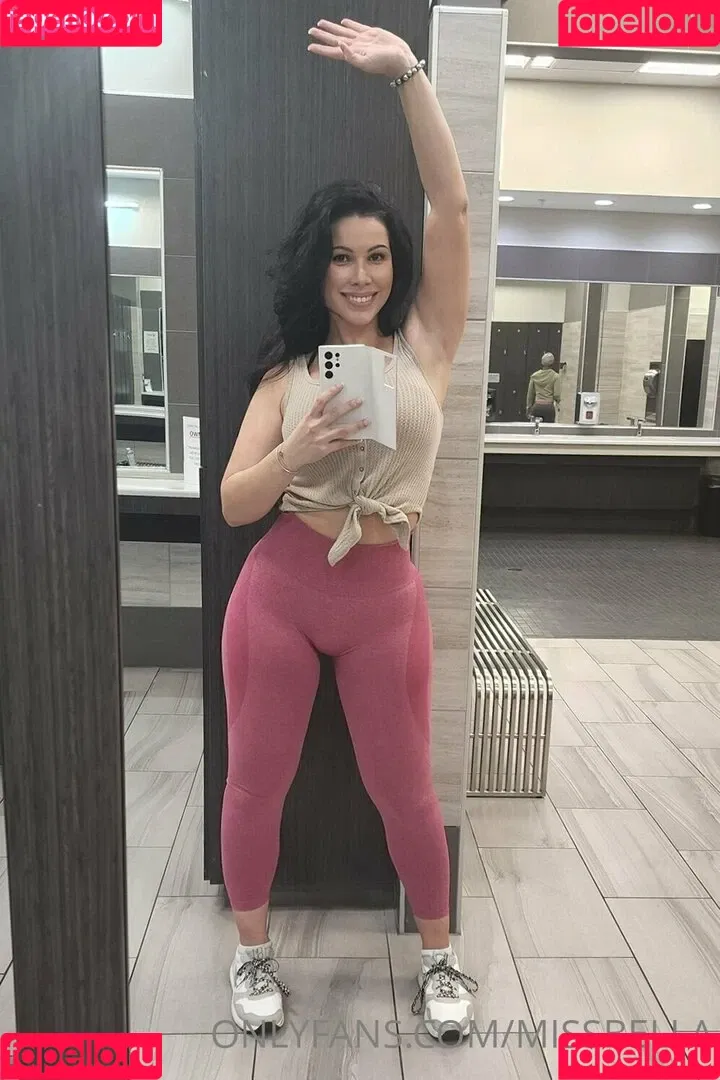 MissBella Onlyfans Photo Gallery 