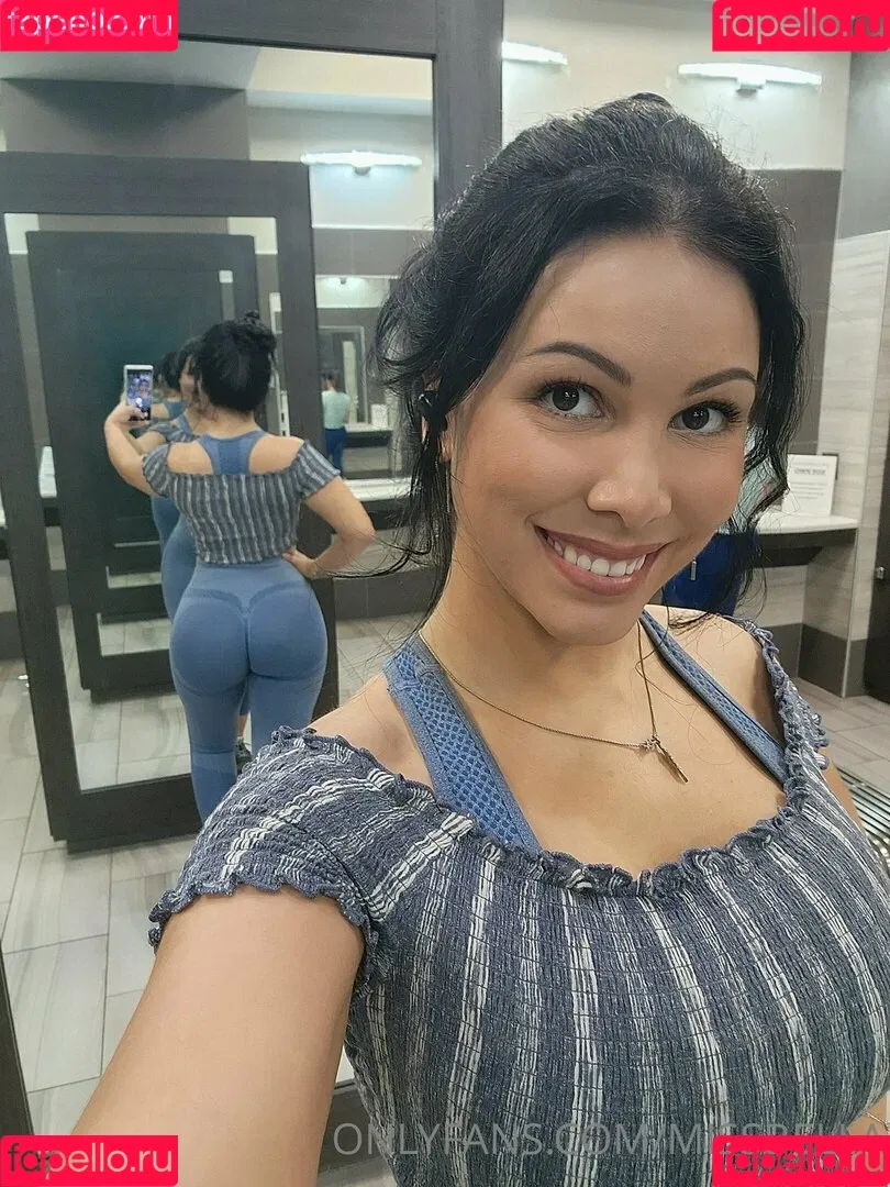 MissBella Onlyfans Photo Gallery 