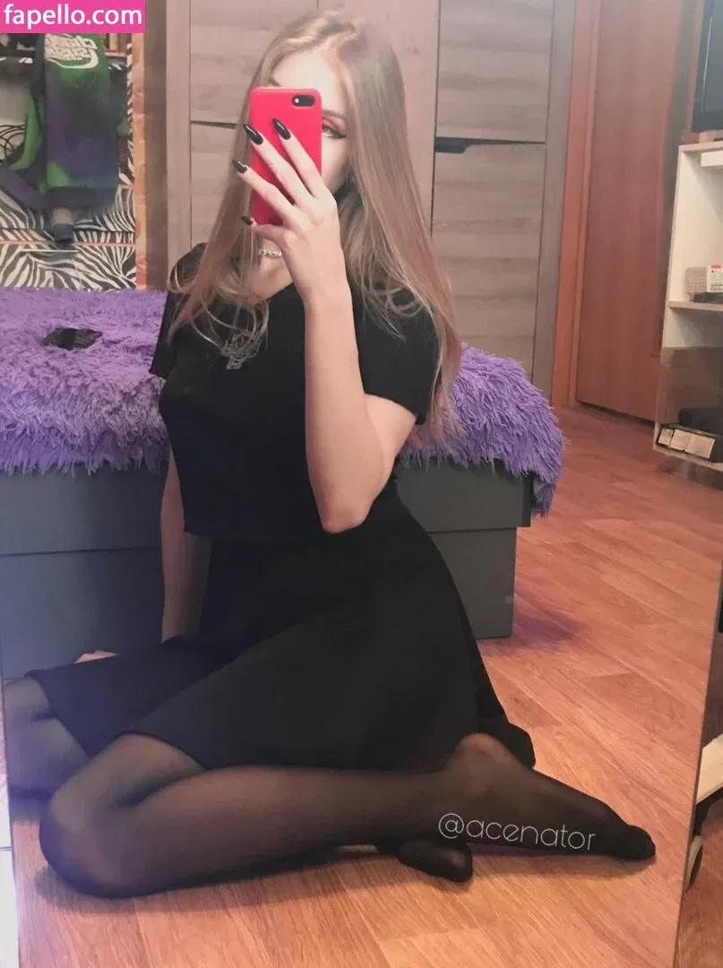 acenat0r Onlyfans Photo Gallery 