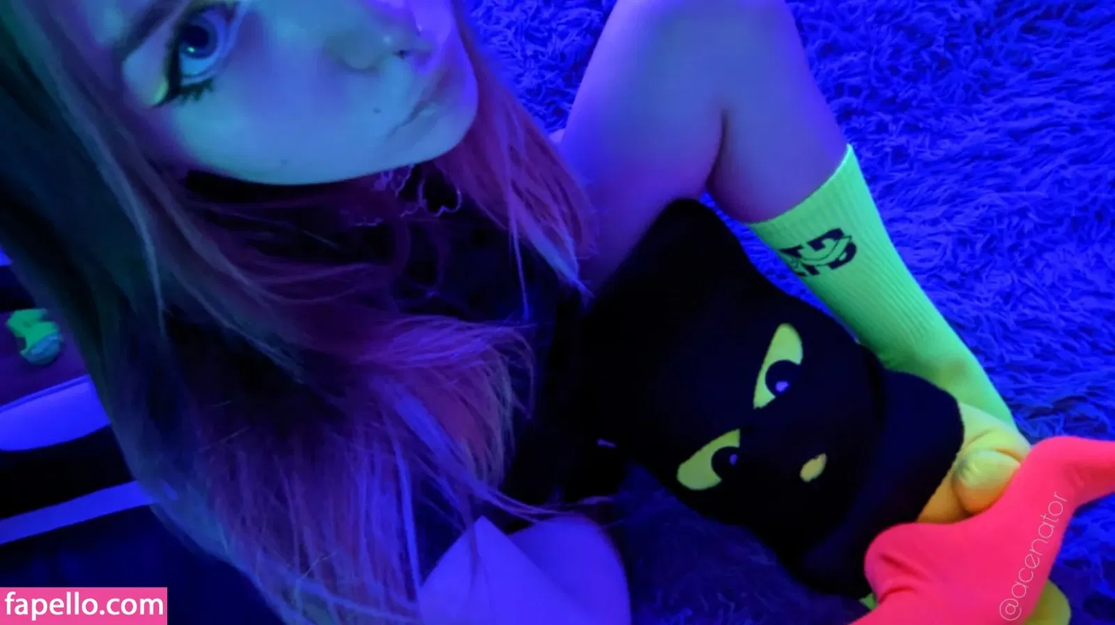 acenat0r Onlyfans Photo Gallery 