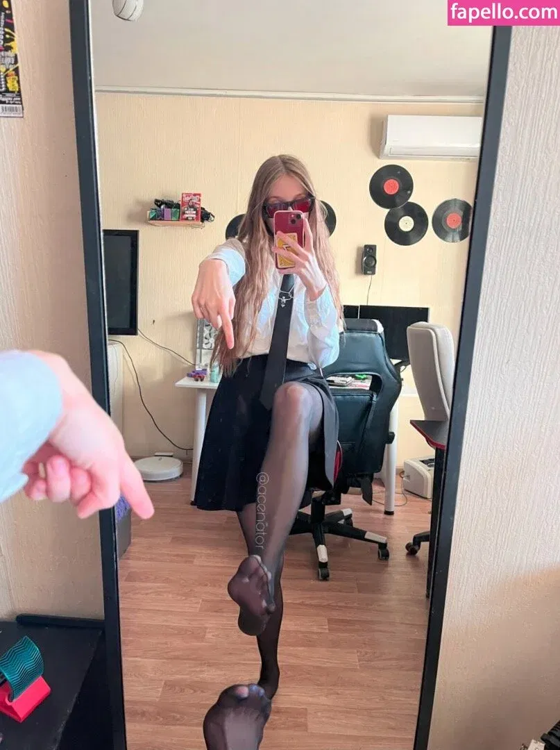 acenat0r Onlyfans Photo Gallery 