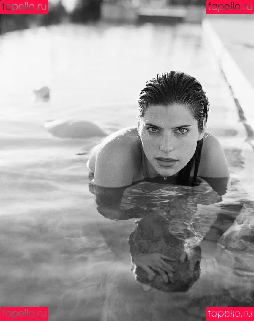 Lake Bell Onlyfans Photo Gallery 