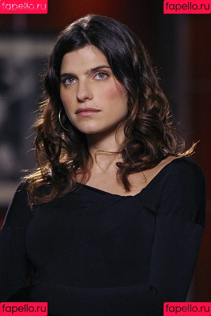 Lake Bell Onlyfans Photo Gallery 