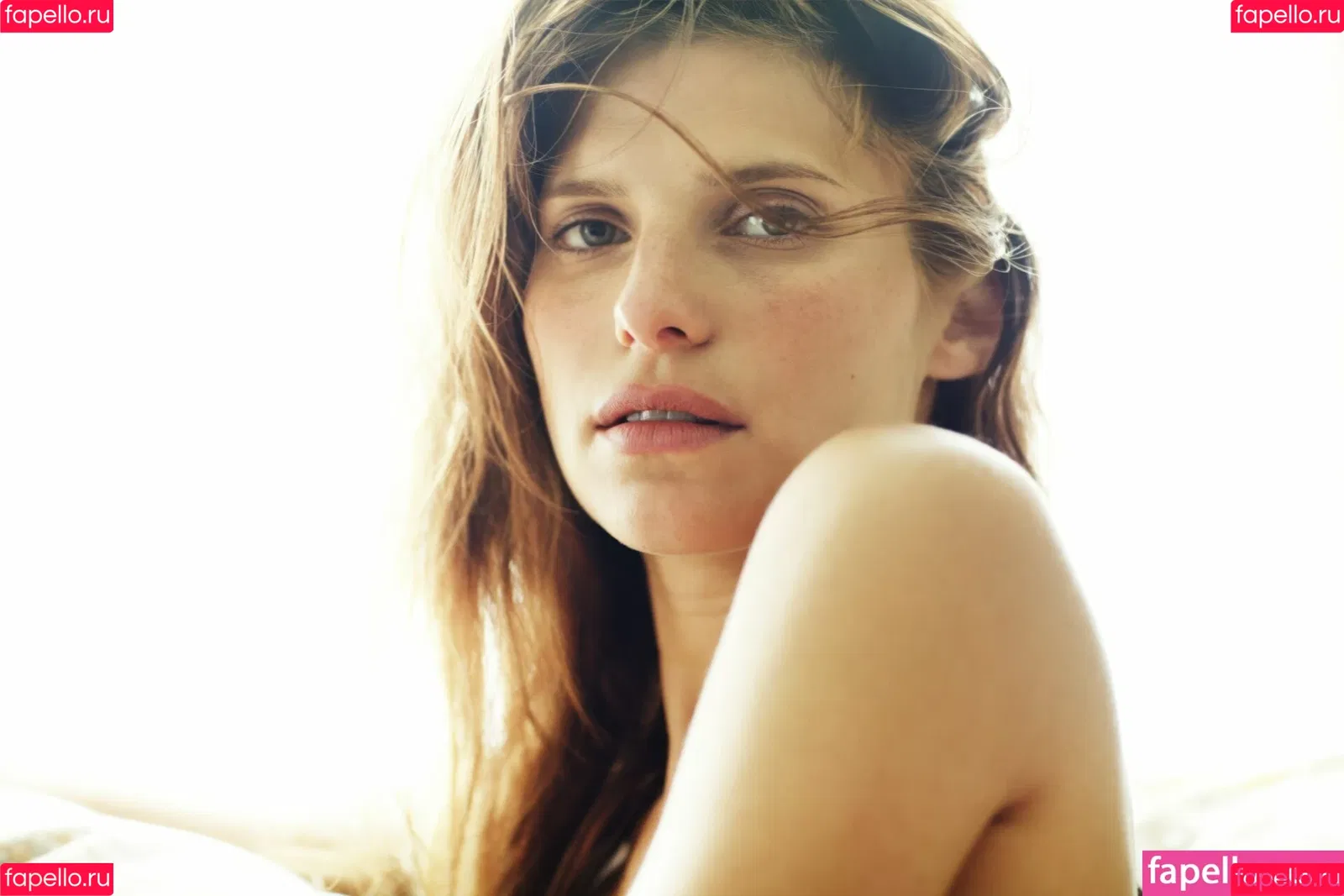 Lake Bell Onlyfans Photo Gallery 