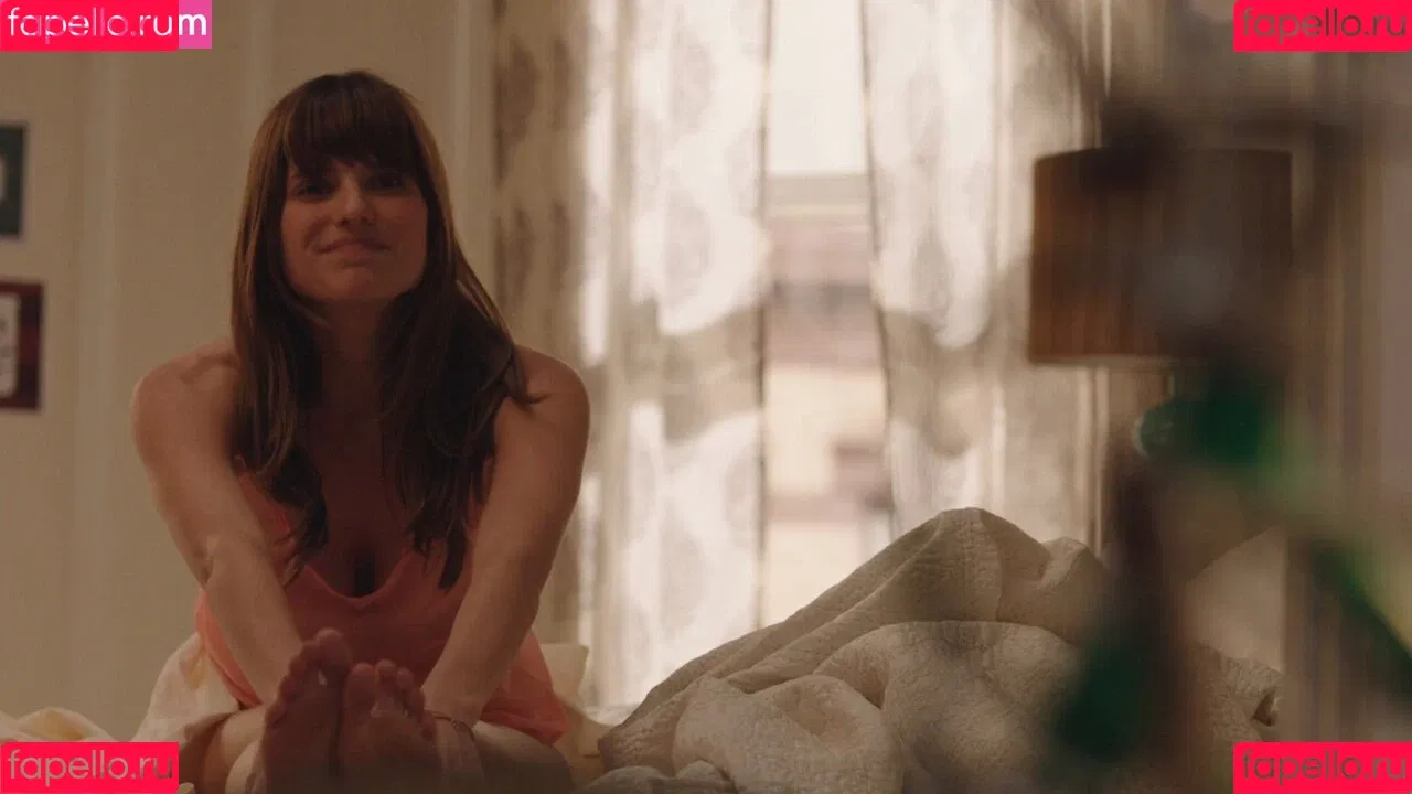 Lake Bell Onlyfans Photo Gallery 