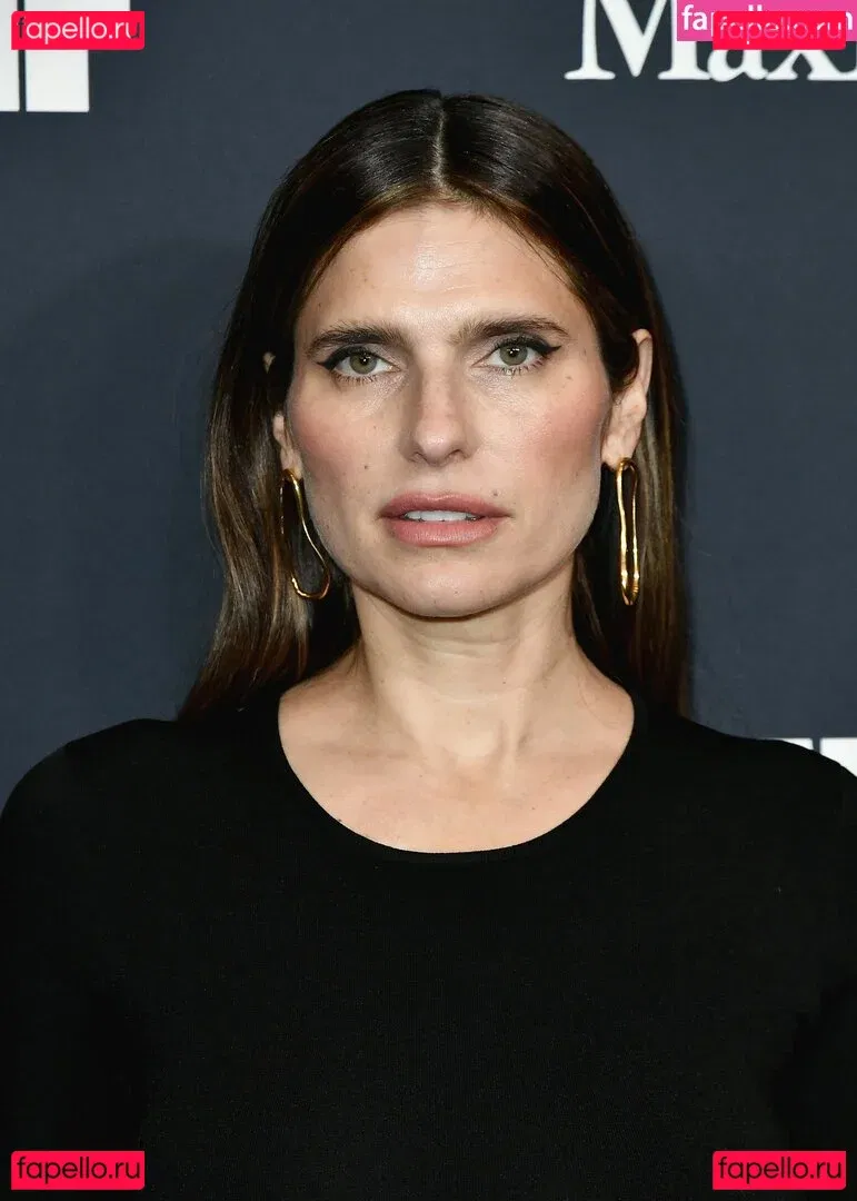 Lake Bell Onlyfans Photo Gallery 