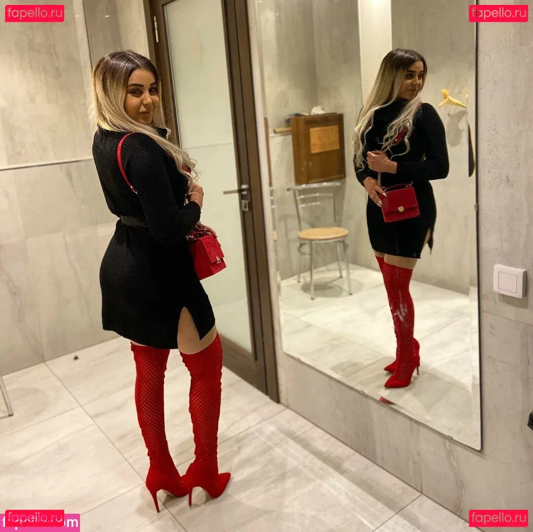 Om Islam Onlyfans Photo Gallery 