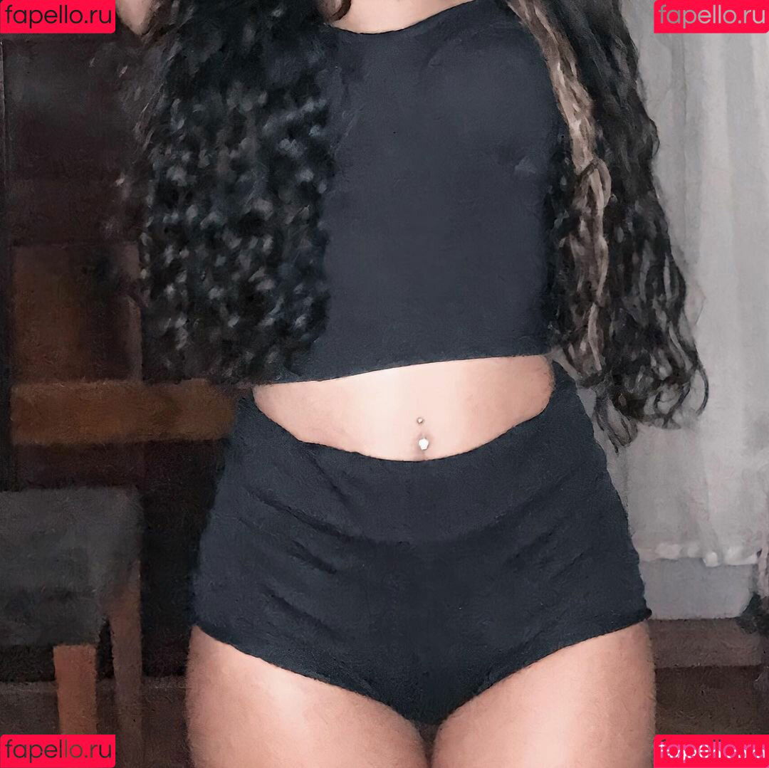 karamba_liviaa Onlyfans Photo Gallery 